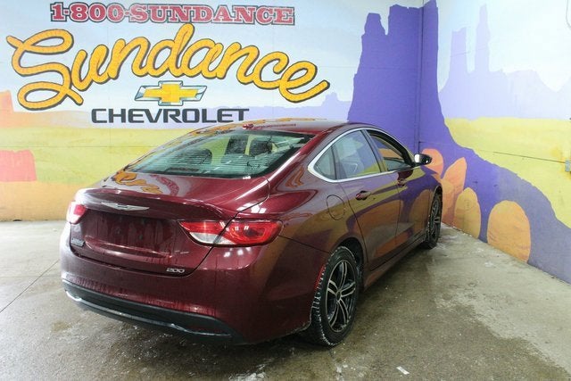 2016 Chrysler 200 LX