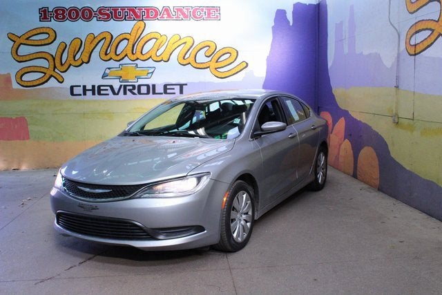 2016 Chrysler 200 LX