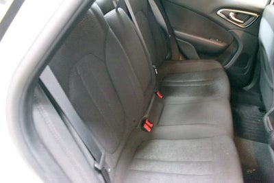 2016 Chrysler 200 LX