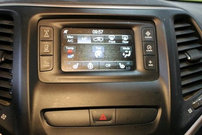 2017 Jeep Cherokee Sport