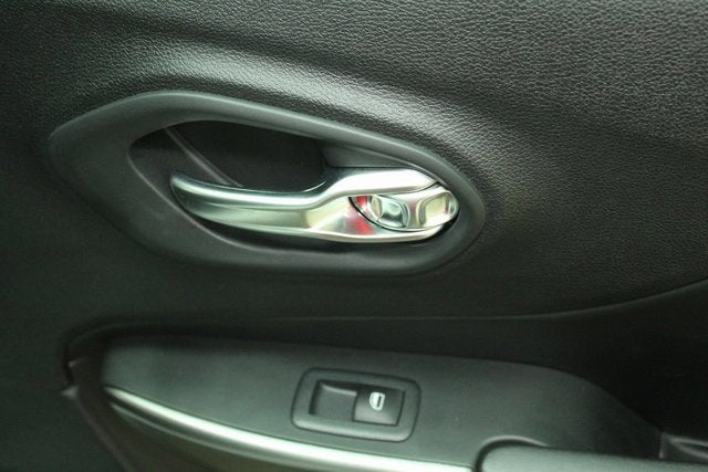 2019 Jeep Cherokee Sport