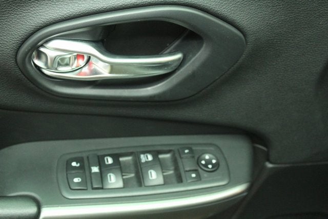 2019 Jeep Cherokee Sport