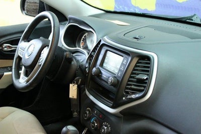 2017 Jeep Cherokee Sport