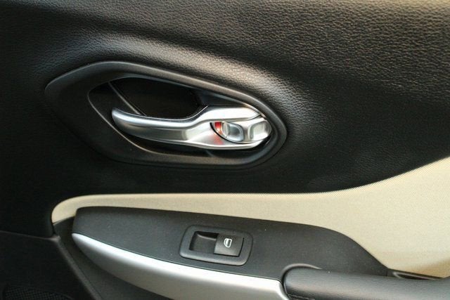 2017 Jeep Cherokee Sport