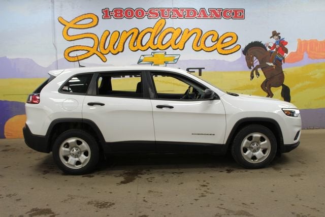 2019 Jeep Cherokee Sport's photo