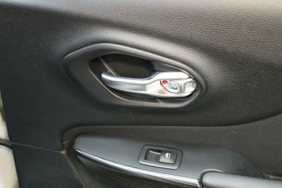 2017 Jeep Cherokee Sport