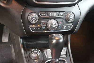 2023 Jeep Cherokee Altitude Lux 4x4