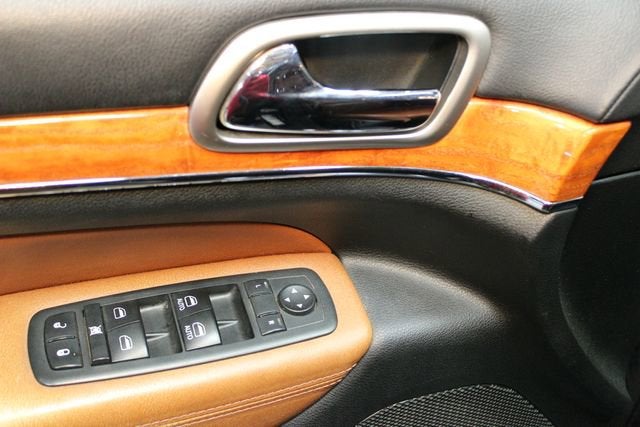 2012 Jeep Grand Cherokee Overland