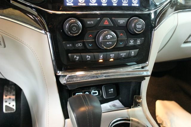 2021 Jeep Grand Cherokee Summit