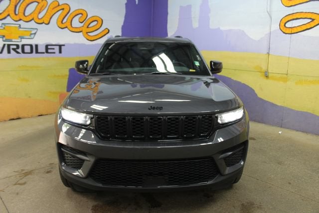 2023 Jeep Grand Cherokee Altitude 4x4