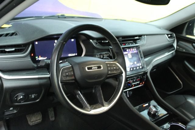2022 Jeep Grand Cherokee L Laredo