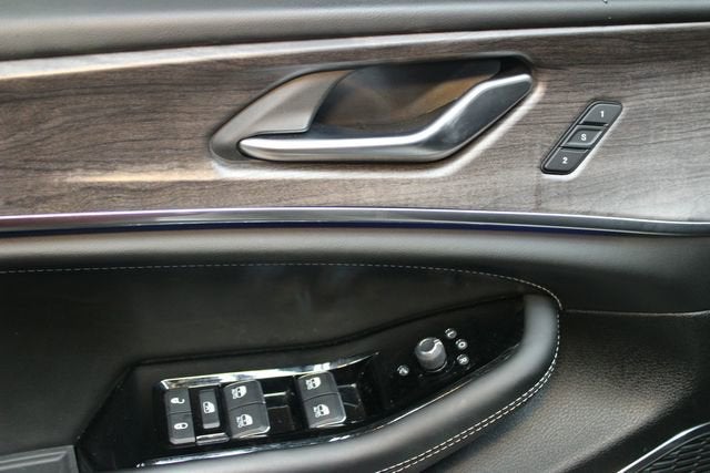 2023 Jeep Grand Cherokee L Overland