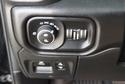 2023 RAM 1500 Laramie Crew Cab 4x4 5'7" Box