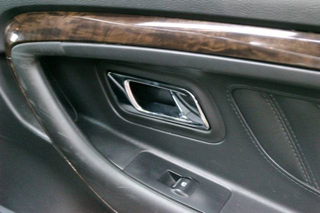 2018 Ford Taurus Limited