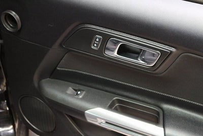 2017 Ford Mustang V6