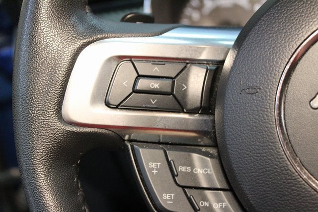 2017 Ford Mustang V6