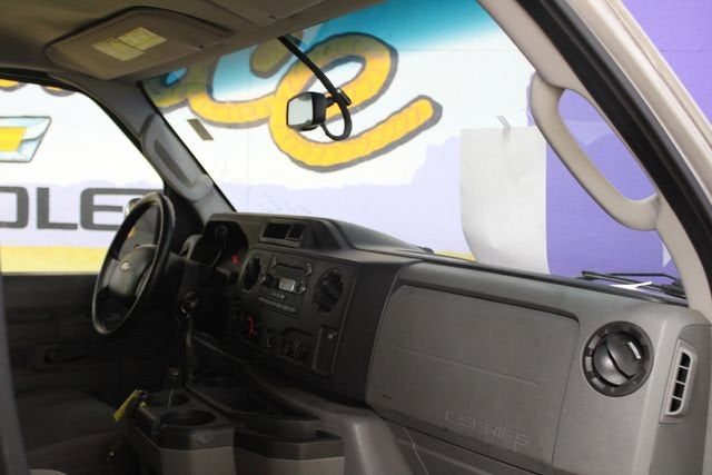 2012 Ford E-350 Super Duty XLT