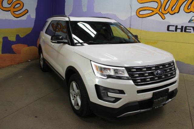 Used 2017 Ford Explorer XLT with VIN 1FM5K8D87HGD60489 for sale in Grand Ledge, MI