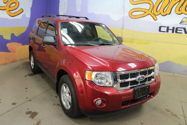Used 2012 Ford Escape XLT with VIN 1FMCU0D7XCKB84957 for sale in Grand Ledge, MI