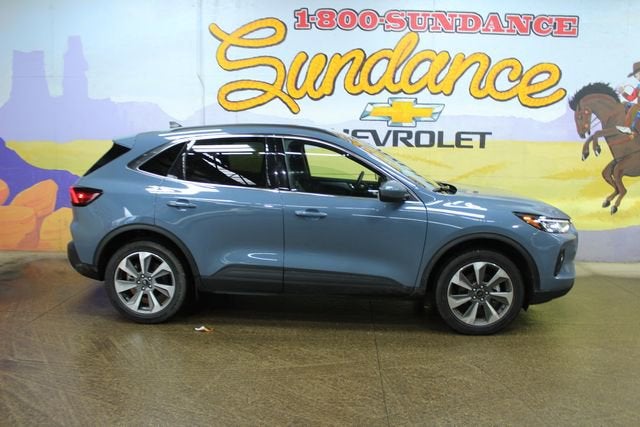 2025 Ford Escape Platinum