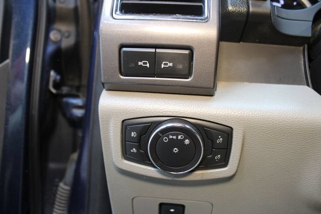 2017 Ford Super Duty F-250 SRW Lariat