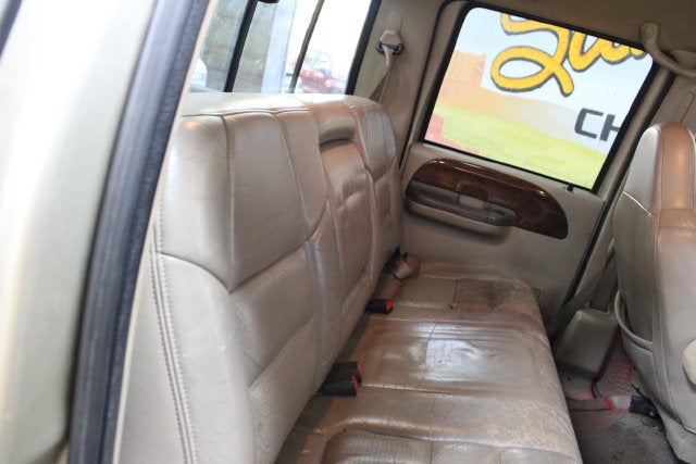 2001 Ford Super Duty F-350 DRW XL