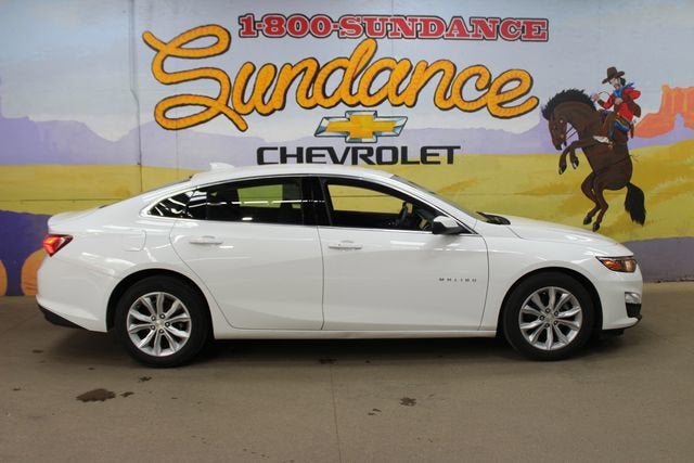 2022 Chevrolet Malibu LT's photo