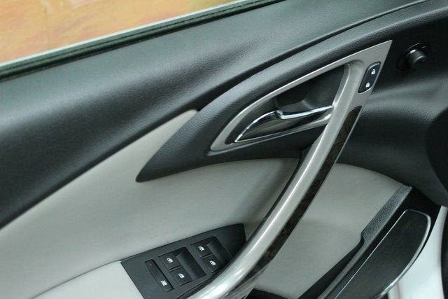 2016 Buick Verano Convenience 1