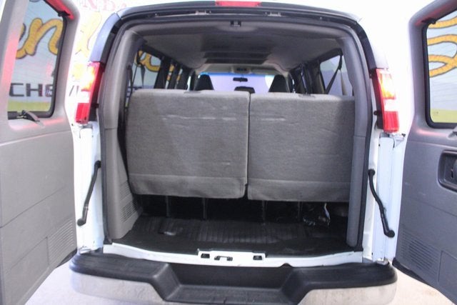 2016 Chevrolet Express Passenger 3500 LT