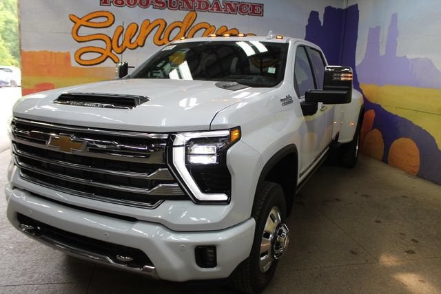 2026 Chevrolet Silverado 3500 HD High Country DRW