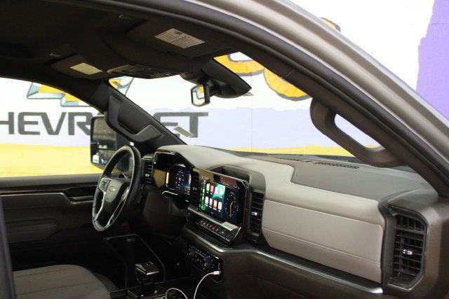 2025 Chevrolet Silverado 1500 LTZ - Photo 12