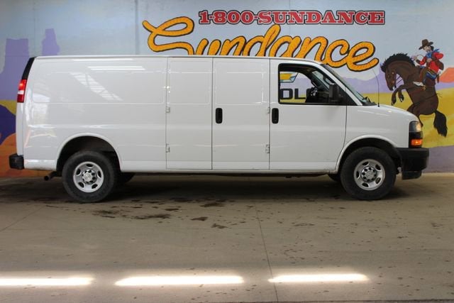 2021 Chevrolet Express 2500 Extended Work Van HD's photo