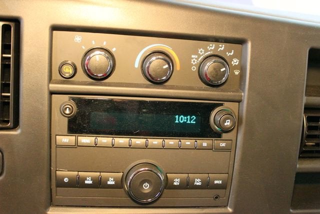 2024 Chevrolet Express Cargo 2500 WT