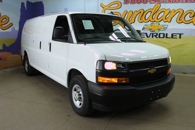 2024 Chevrolet Express Cargo 2500 WT