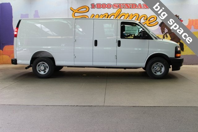 2025 Chevrolet Express Cargo 2500 WT