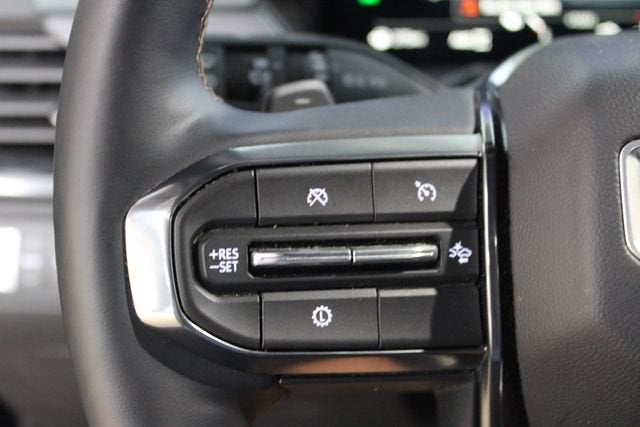 2024 GMC Acadia AT4