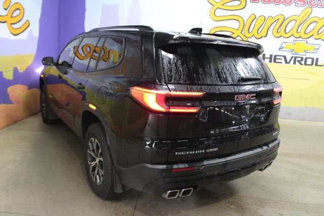 2024 GMC Acadia AT4
