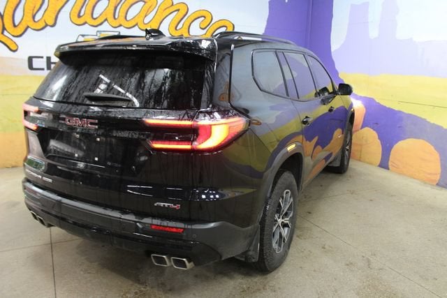 2024 GMC Acadia AT4