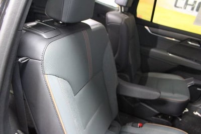 2024 GMC Acadia AT4