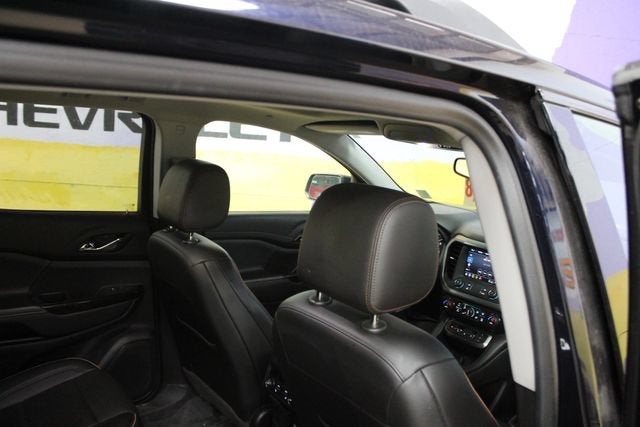2021 GMC Acadia AT4