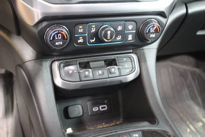 2021 GMC Acadia AT4
