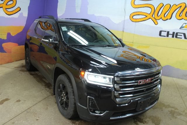 2023 GMC Acadia AT4