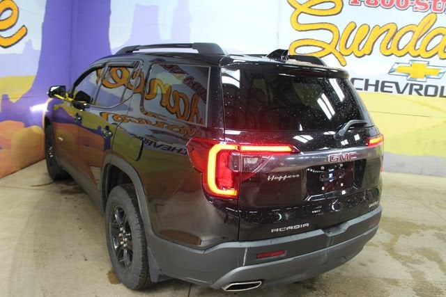 2023 GMC Acadia AT4