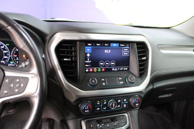 2022 GMC Acadia SLT