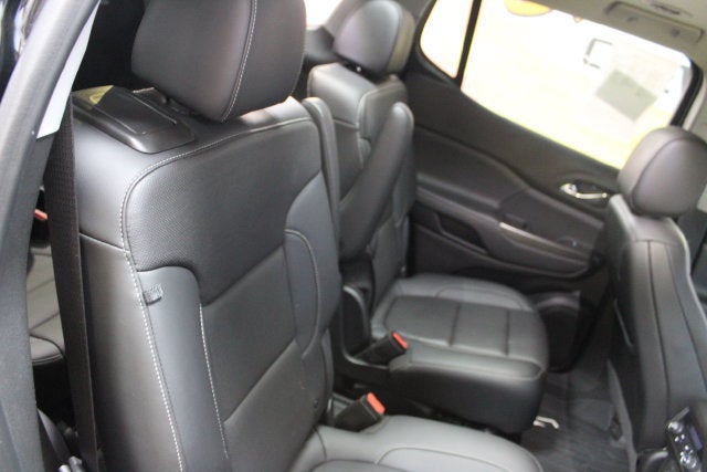 2022 GMC Acadia SLT