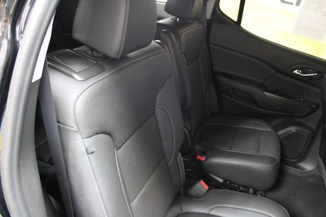 2022 GMC Acadia SLT