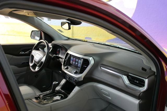 2017 GMC Acadia SLT