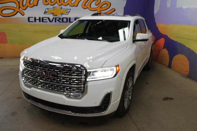 2023 GMC Acadia Denali