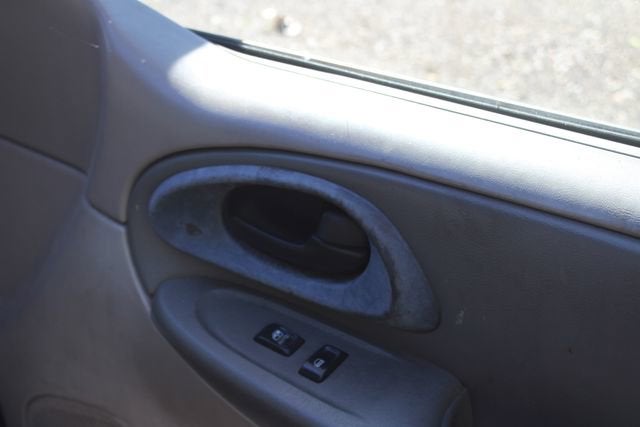 2002 Chevrolet Trailblazer LS