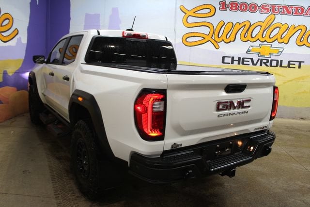 2025 GMC Canyon AT4
